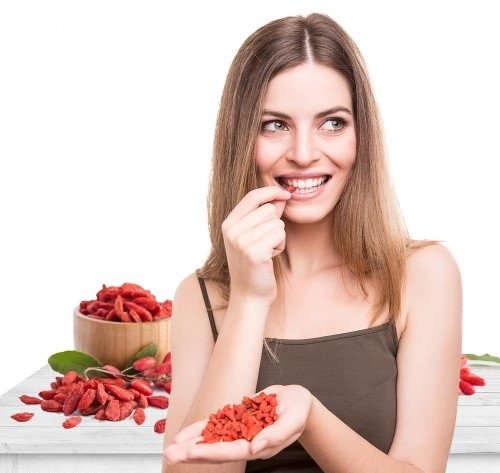 how do goji  berries taste