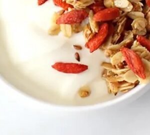 Oat Granola With Goji Berries And Honey1